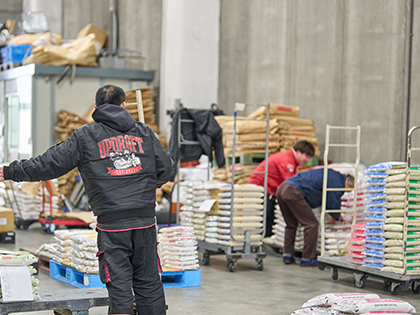 私たちがお米を届ける現場